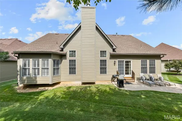 18 Maryells WAY, St Charles, MO 63303