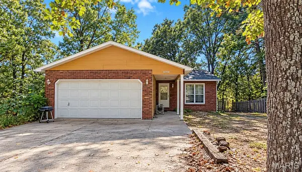 16958 Hemlock LN, St Robert, MO 65584