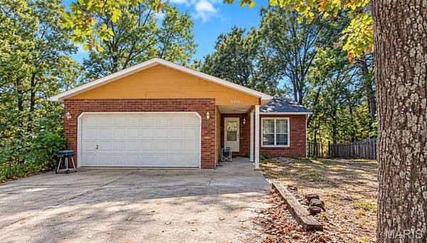 16958 Hemlock LN, St Robert, MO 65584