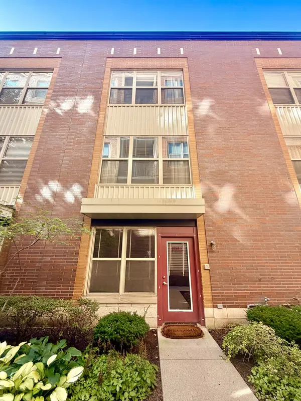1234 W Monroe ST #7, Chicago, IL 60607