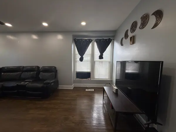 7931 S Muskegon AVE, Chicago, IL 60617