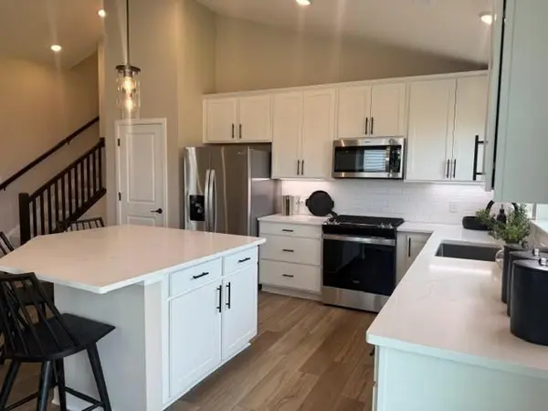8828 63rd ST S, Cottage Grove, MN 55016