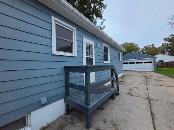 113 S 7th AVE, Albert Lea, MN 56007