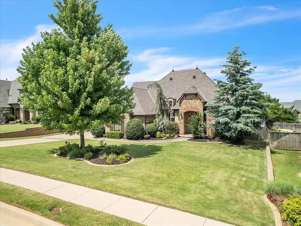 5000 Tower Bridge CT, Edmond, OK 73034