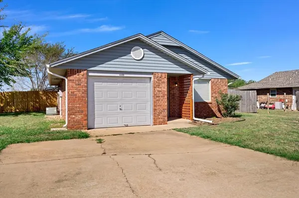 4400 Traditional WAY, Shawnee, OK 74804
