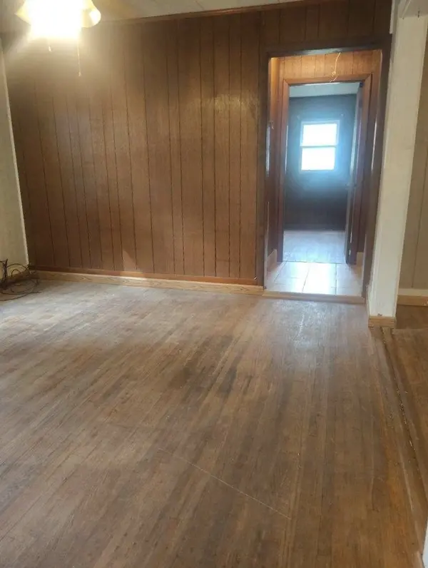 241 Harper Rd, Manchester, TN 37355