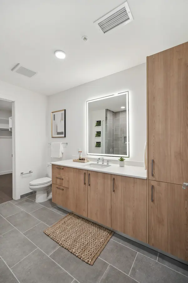1212 Demonbreun St #A4, Nashville, TN 37203