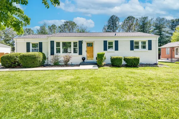 202 Avondale Dr, Franklin, TN 37064