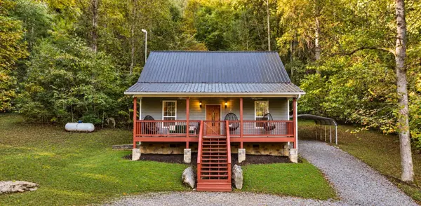 4876 Pearl Valley Rd, Sevierville, TN 37876