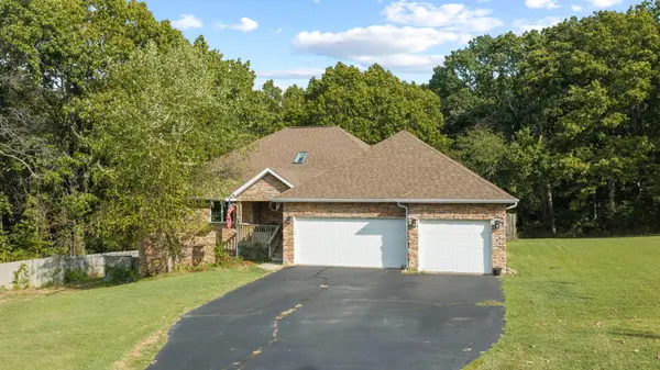 2241 Cherokee CT, Nixa, MO 65714