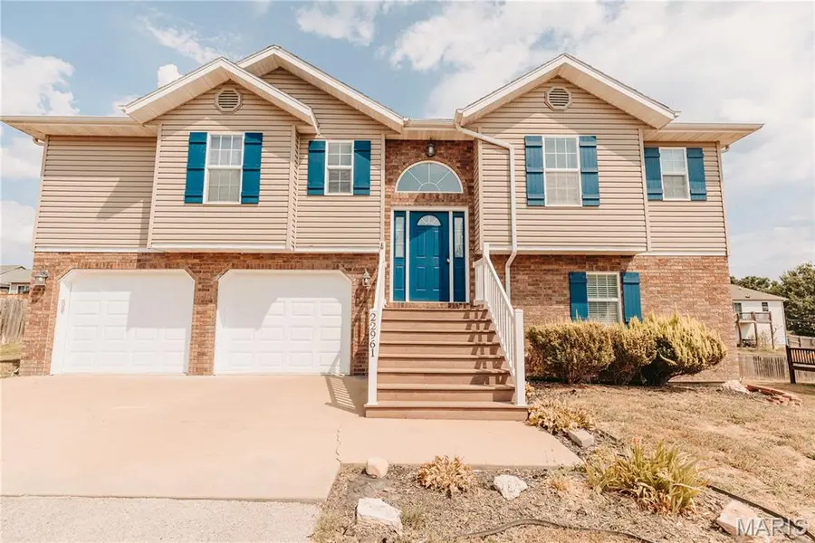 22961 Revelation RD, Waynesville, MO 65583