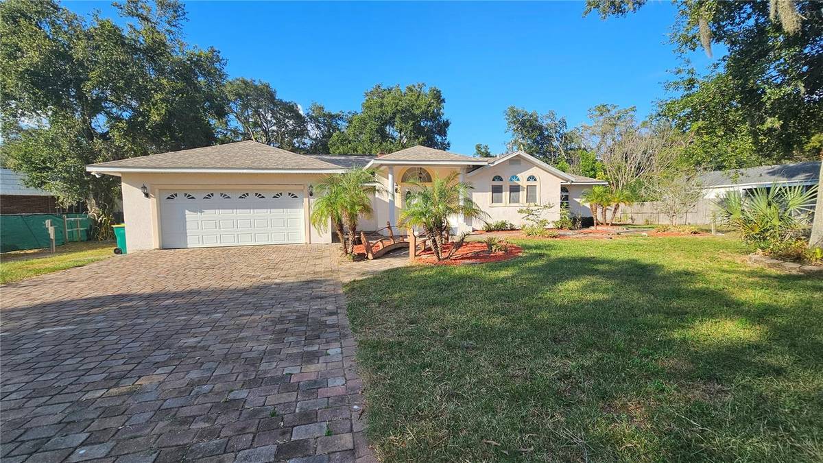 25 E CHESLEY AVE, Eustis, FL 32726
