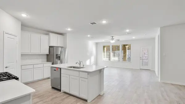 3617 Saguaro Drive, Grand Prairie, TX 75052