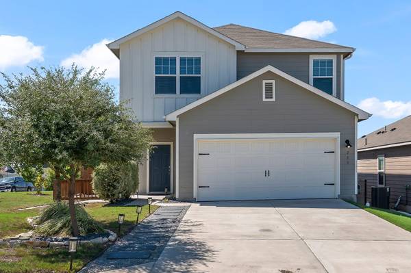 201 Night Riders WAY, Jarrell, TX 76537