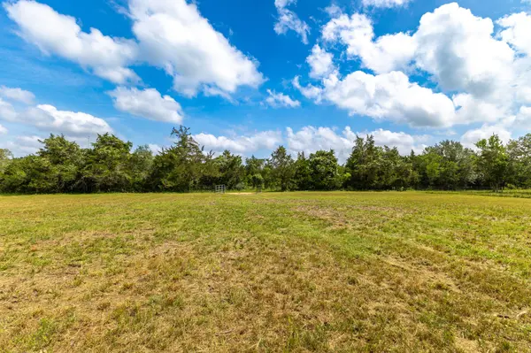 2112 (Tract #4) Baca LOOP, Flatonia, TX 78941