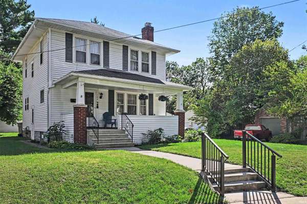152 W Pokagon ST, South Bend, IN 46617-1124
