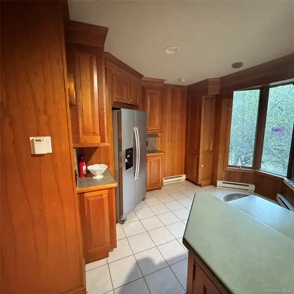 67 Steele RD, New Windsor, NY 12553