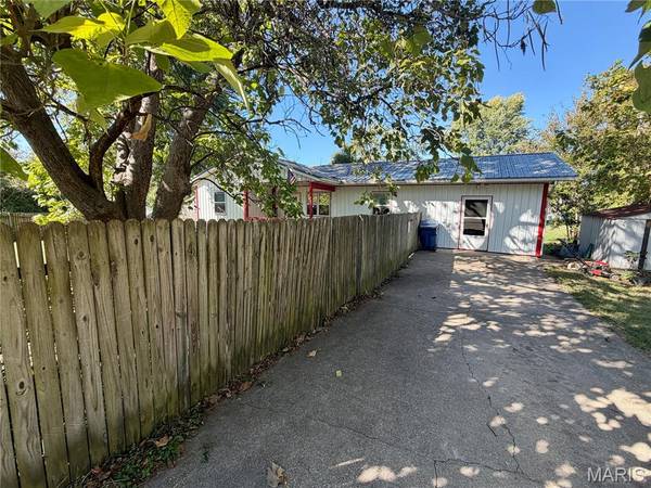 904 W 3rd ST, Salem, MO 65560