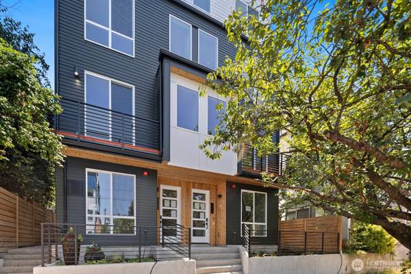 1820 14th AVE #C, Seattle, WA 98122
