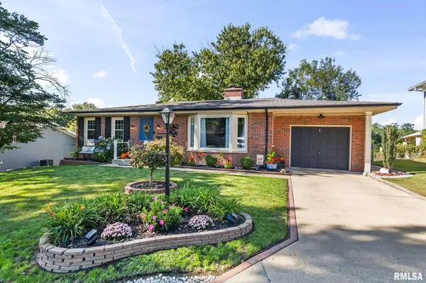 41 WESTWOOD TER, Springfield, IL 62702