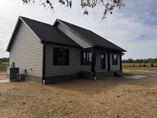 6112 Rocky Mound Rd, Westmoreland, TN 37186