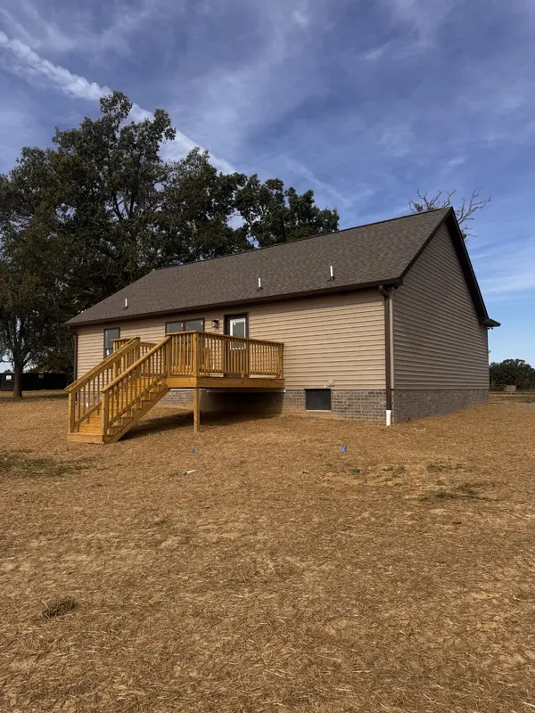 6138 Rocky Mound Rd, Westmoreland, TN 37186