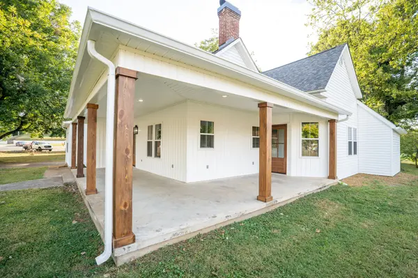 221 S Military Ave, Lawrenceburg, TN 38464