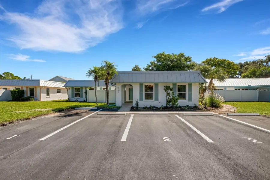 221 BEL FOREST DR #3, Belleair Bluffs, FL 33770