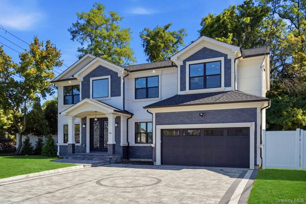 770 Cedar ST, Syosset, NY 11791