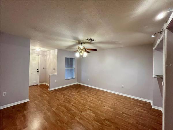 8710 SHELDON CREEK BLVD, Tampa, FL 33615