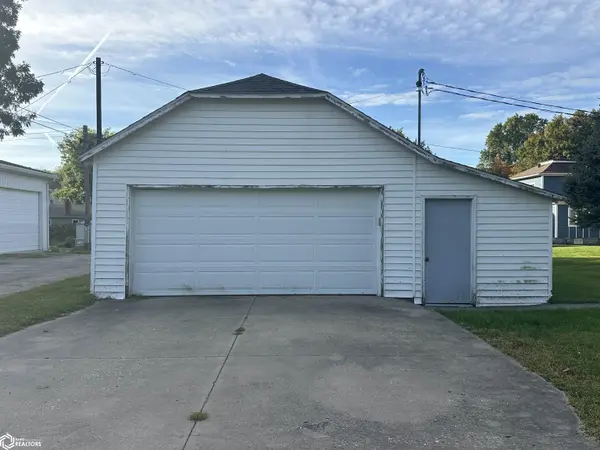 101 S Clark ST, Winfield, IA 52659