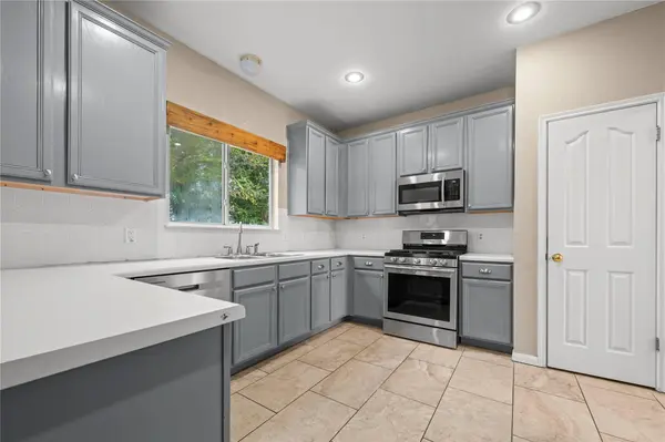 106 Reinhardt CT, Georgetown, TX 78626