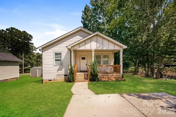 616 Newbern AVE, Statesville, NC 28677
