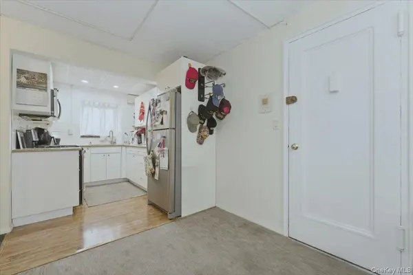 222 Smith ST #2E, Freeport, NY 11520