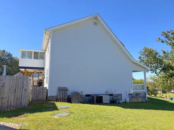 2833 English Valley Lane, Sevierville, TN 37876