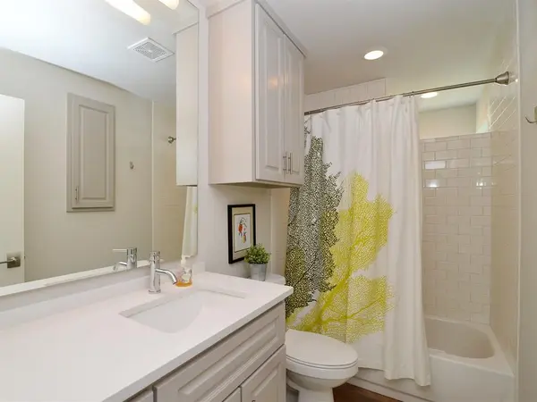 7814 Mullen DR #B, Austin, TX 78757