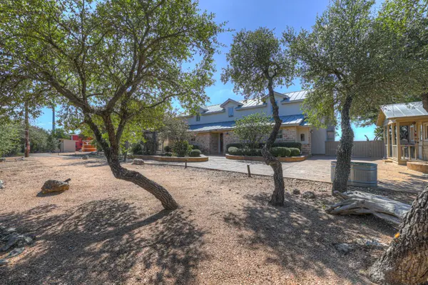 2119 Lariat RDG, New Braunfels, TX 78132