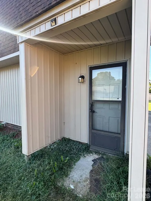3402 Edgefield RD, Greensboro, NC 27409