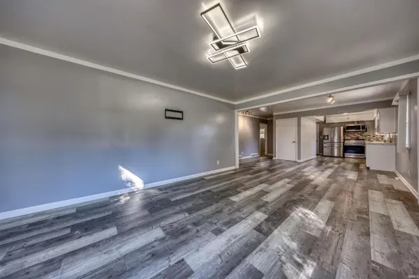 214 Sherri LN, Jasper, IN 47546
