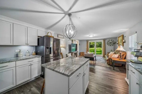 3S530 Finley RD, Sugar Grove, IL 60554