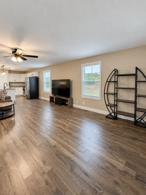 214 Ardell Dr, Clarksville, TN 37040