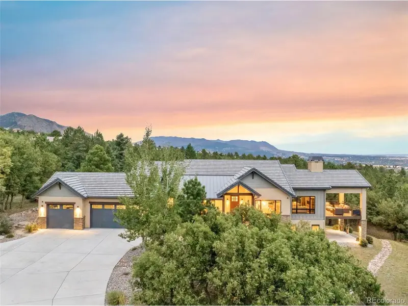 1644 Oakmoor, Colorado Springs, CO 80906