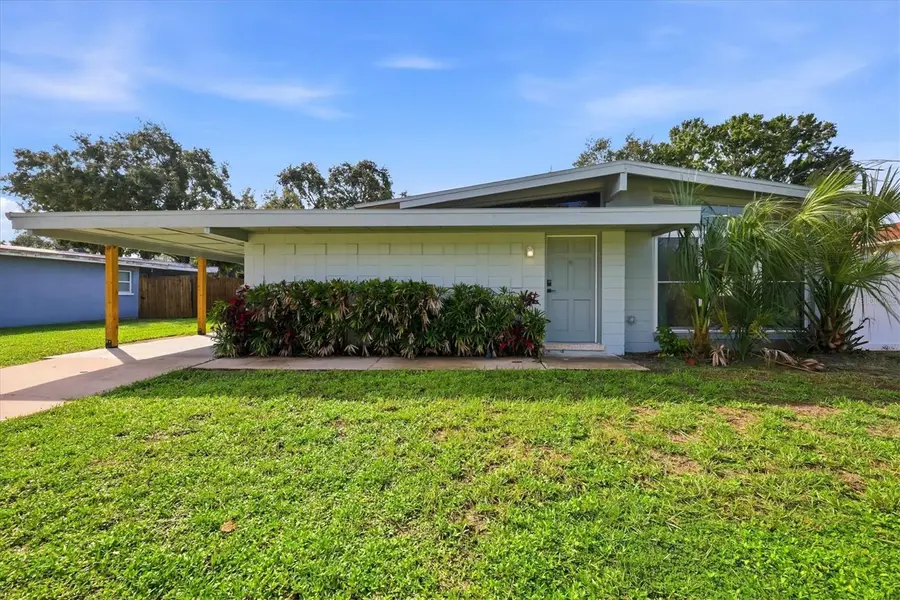 2320 COLGATE AVE, Bradenton, FL 34207