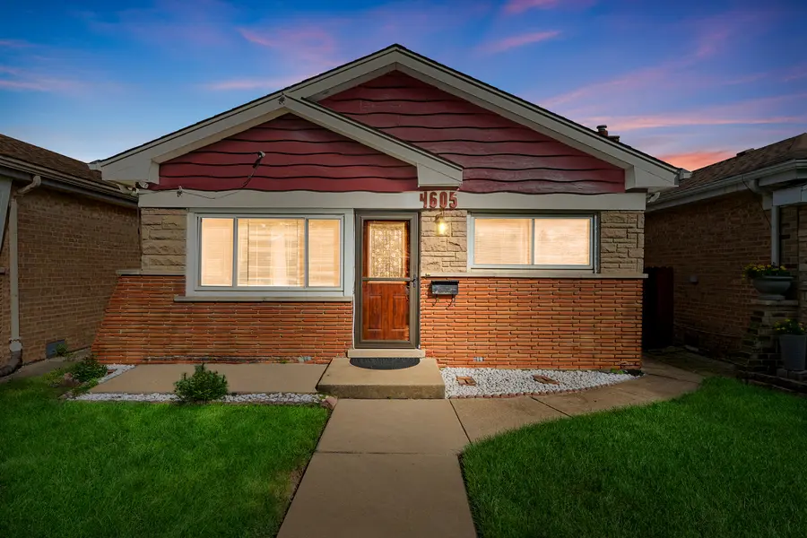 4605 Warsaw AVE, Lyons, IL 60534