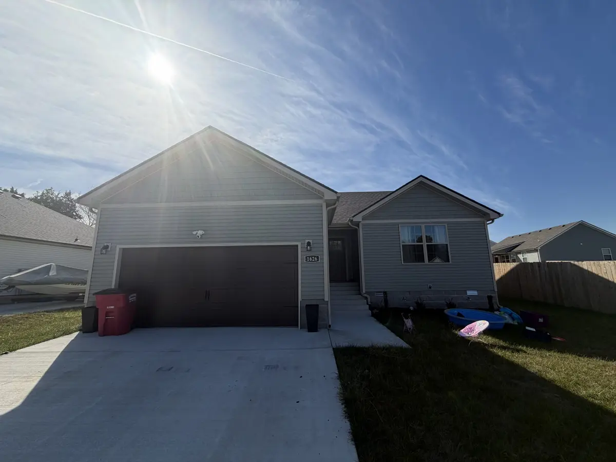 1626 Erika Dr, Clarksville, TN 37042