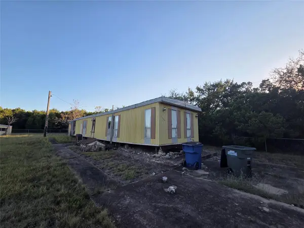 1002 Bonita Verde DR, Leander, TX 78641