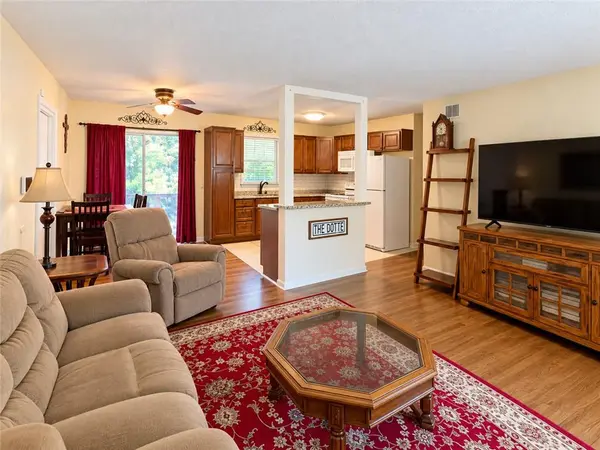 7833 Lathrop CT, Kansas City, KS 66109