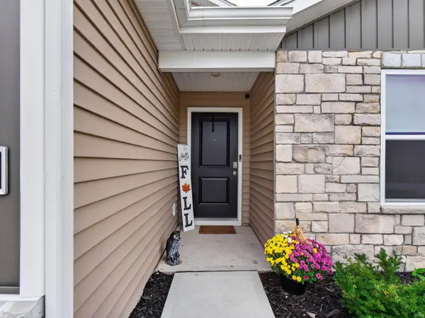 811 Pleasant Hill PL, Fort Wayne, IN 46818