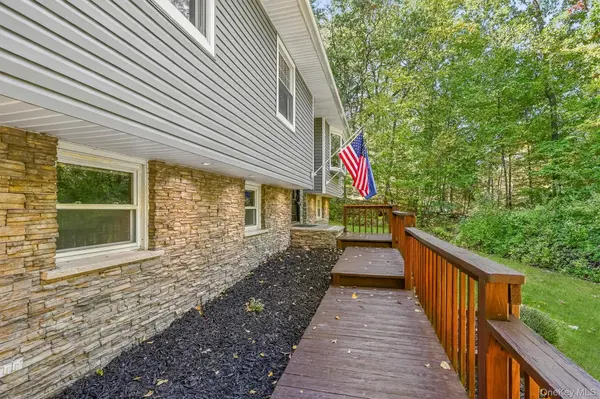 1426 E Mombasha, Monroe, NY 10950