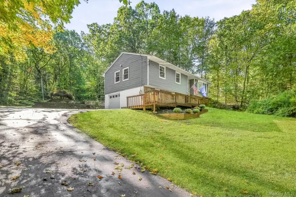 1426 E Mombasha, Monroe, NY 10950